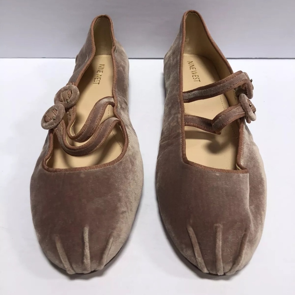 Nine West Women’s Xrye Ballet Flats Beige, Size 9.5 M. - Picture 3 of 6